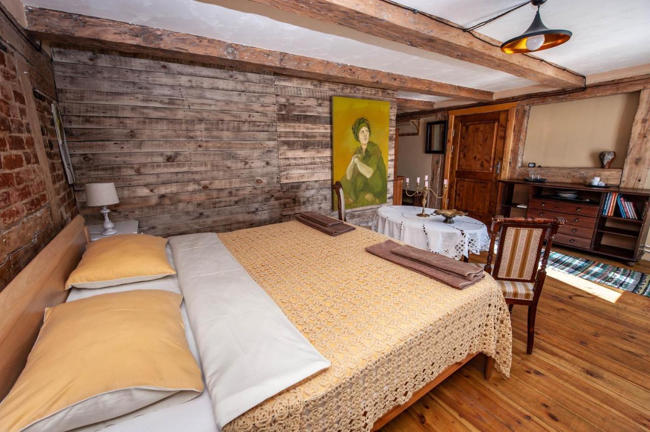 Balta Maja Hotel Pilsrundale Ngoại thất bức ảnh