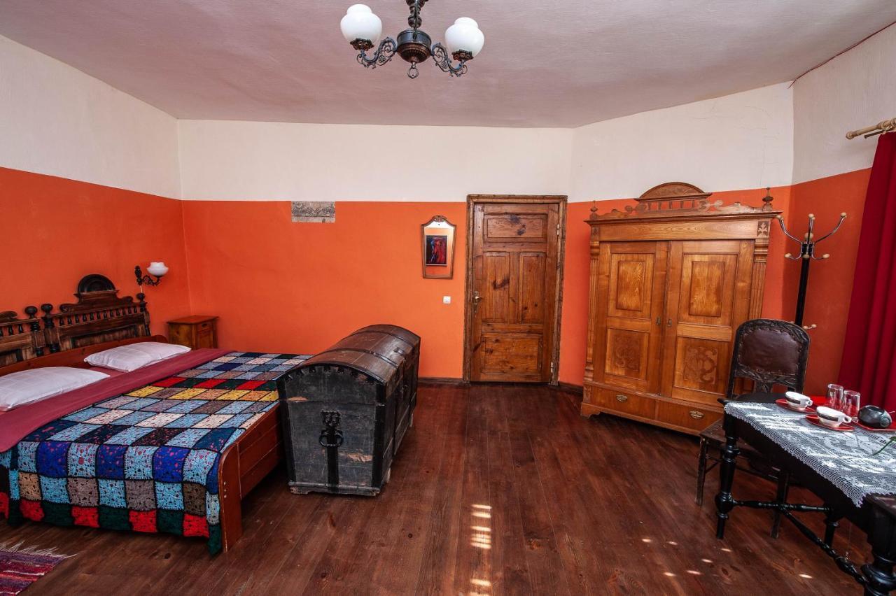 Balta Maja Hotel Pilsrundale Ngoại thất bức ảnh